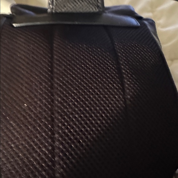 Coach Men's Black Leather Bag with hang tag. - Picture 3 of 12